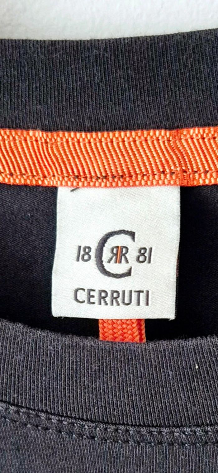 T-shirt Cerruti Taille M - photo numéro 2