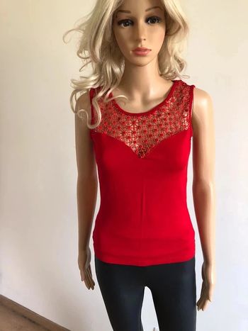 Top rouge sans manches avec sequins Morgan taille S excellent état