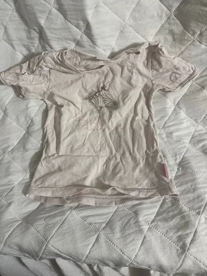 T shirt licorne taille 2-3ans marque kokinou