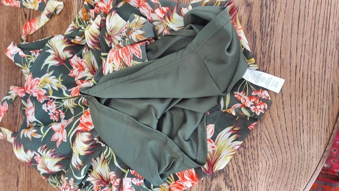 Robe Lola Liza fond vert Fleuries fr 44 - photo numéro 20