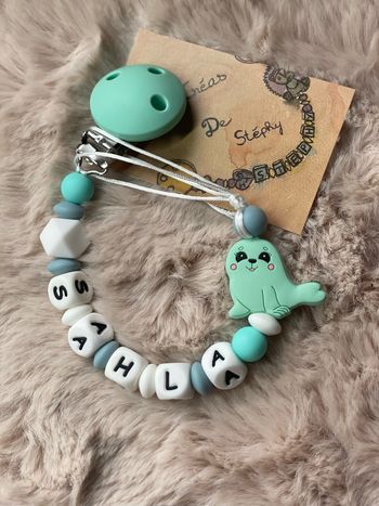 Attache tétine phoque