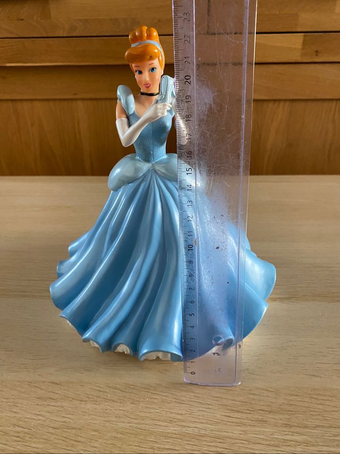 Tirelire plastique Disney princesse cendrillon cinderella Disneyland Paris bank money - photo numéro 7