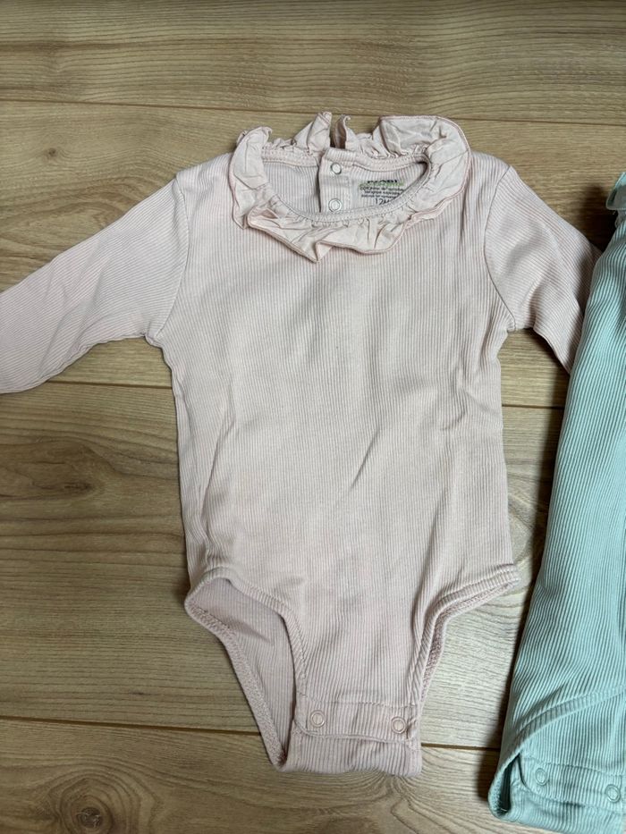 Lot de 2 bodys manches longues 12 mois - photo numéro 3