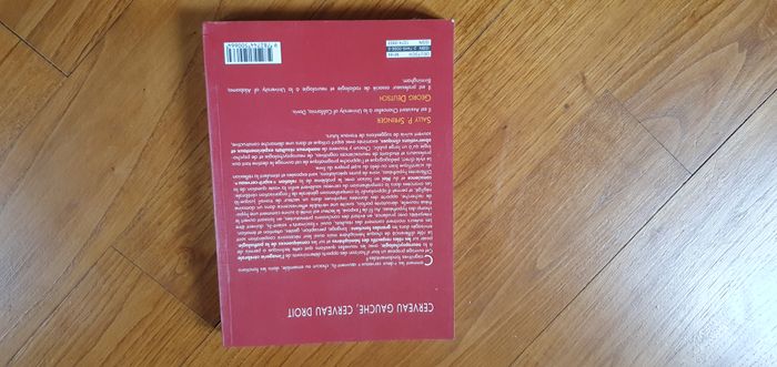 Cerveau gauche cerveau droit à la lumière des neurosciences de Sally P. Springer - photo numéro 2