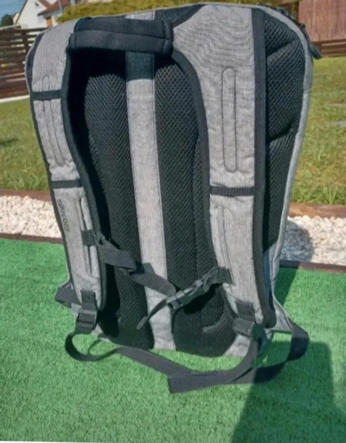 Sac à dos Saucony Bon état - photo numéro 4