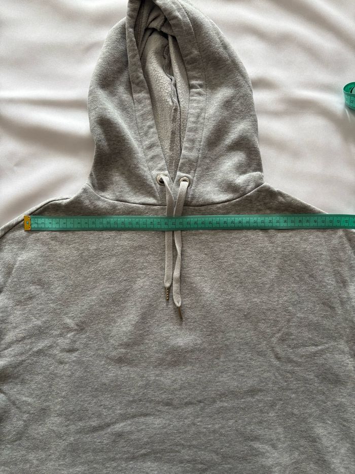 Top/Sweat court à capuche avec broderie fleuries - S/36 - photo numéro 8