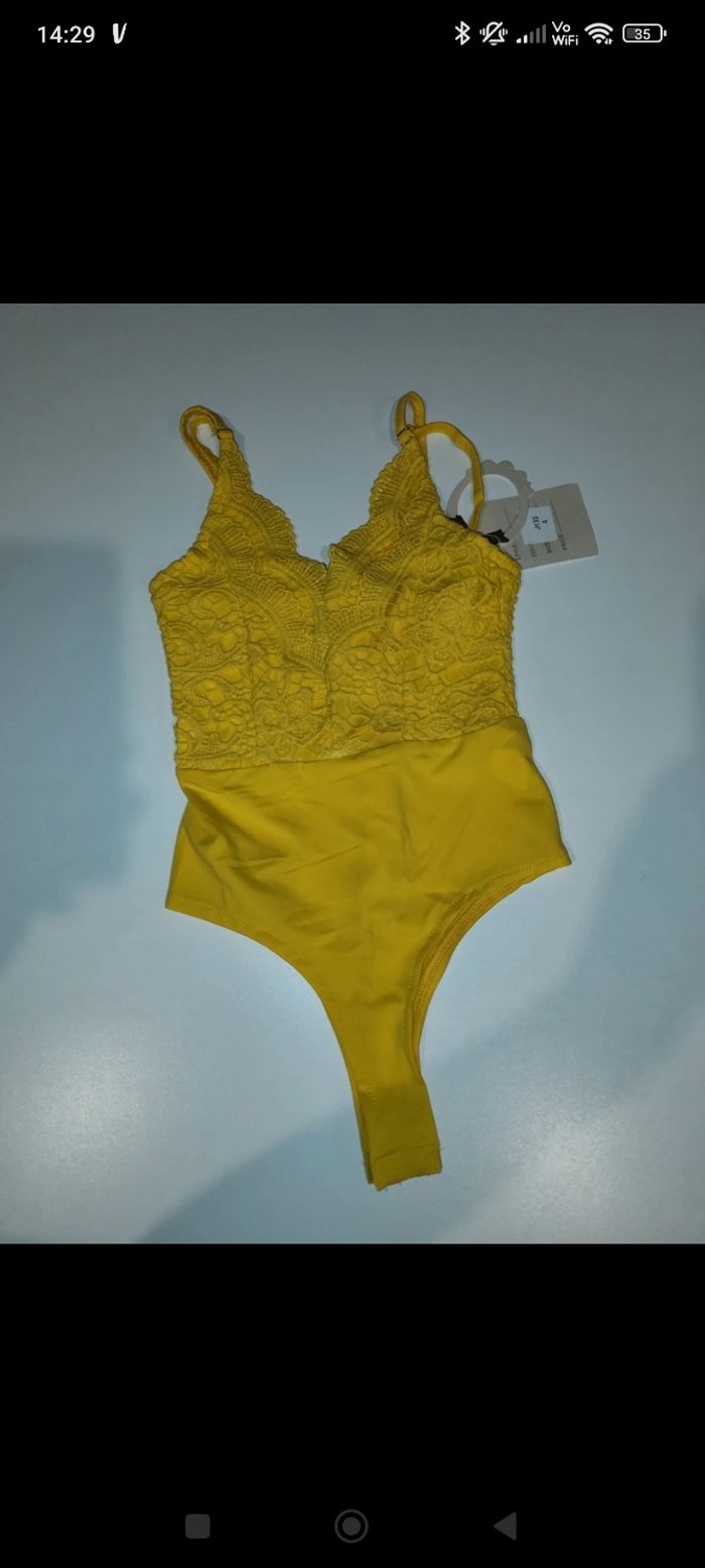 Body fille 4 1/ans neuf