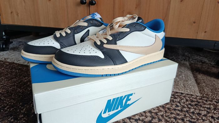 Nike Jordan 1 Low X Travis Scott bleu/noir/blanc