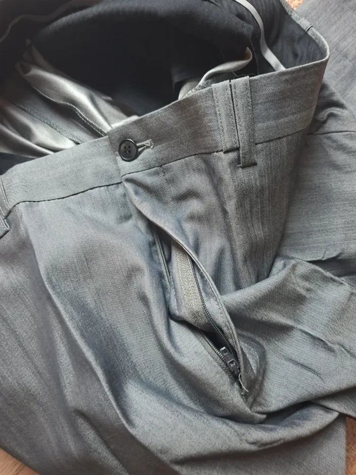 Costume Homme Thierry Mugler – 2 pièces (Veste 48 / Pantalon 44) - photo numéro 14