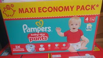 Couches Pants Pampers Baby Dry Taille 4