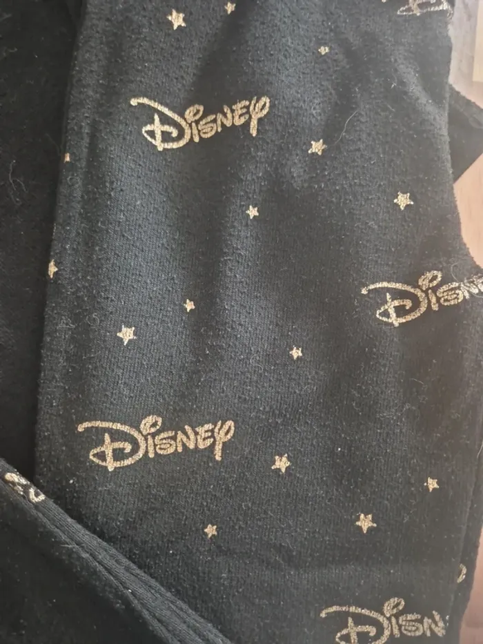 Pyjama disney 7/8 ans - photo numéro 3