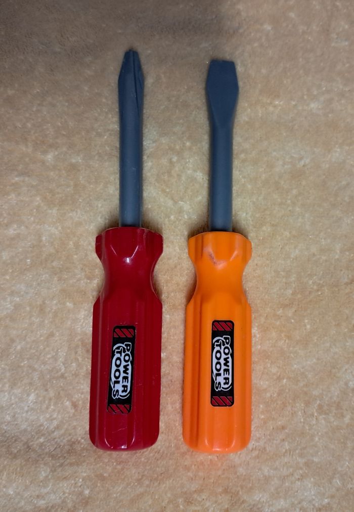 Lot d'outils pour petits bricoleurs - photo numéro 5