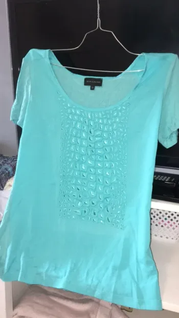 Superbe T-shirt Taille 38 femme tricot léger