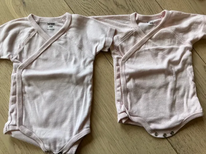 Lot de 8 bodies MC bébé fille 6 mois - photo numéro 4