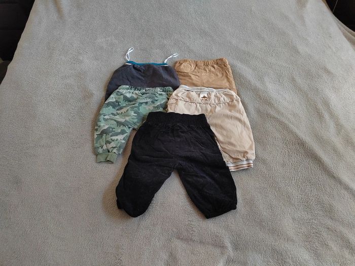 Lot 5 pantalons 6 mois - photo numéro 2
