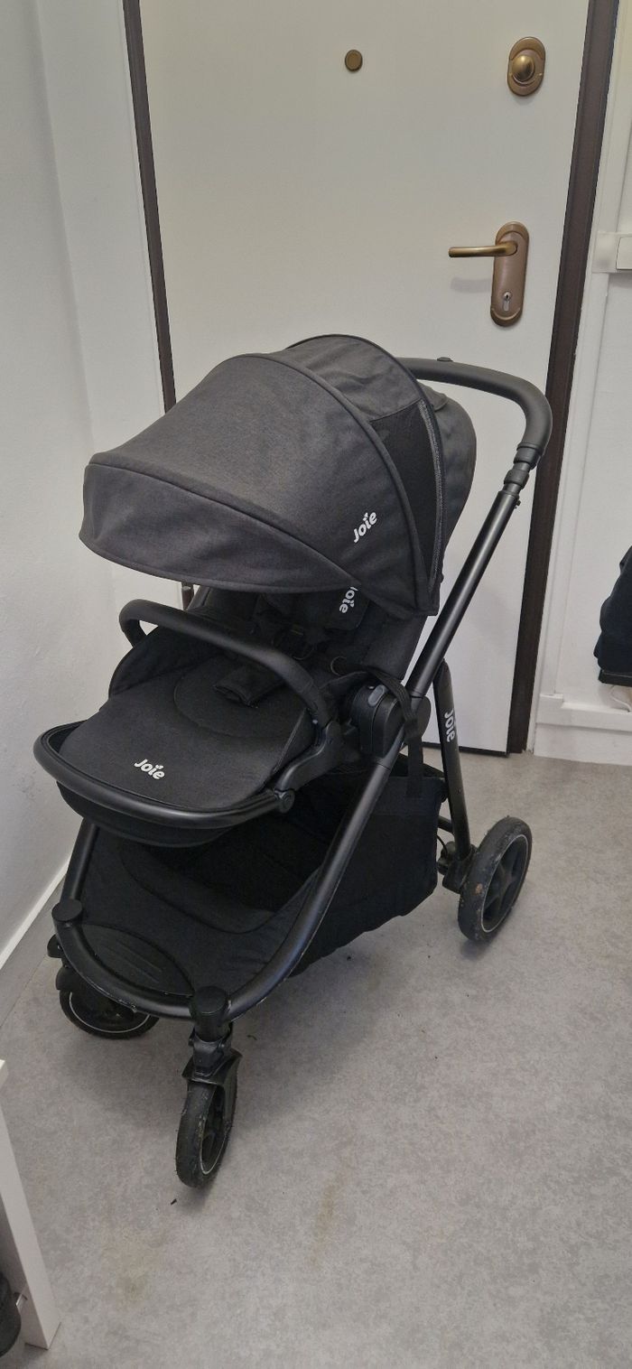 Poussette + cosy isofix inclus