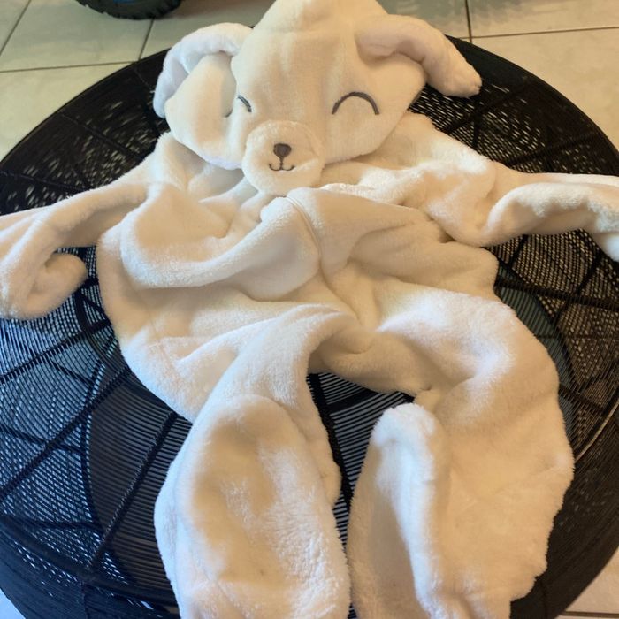 Combinaison blanche avec capuche mouton