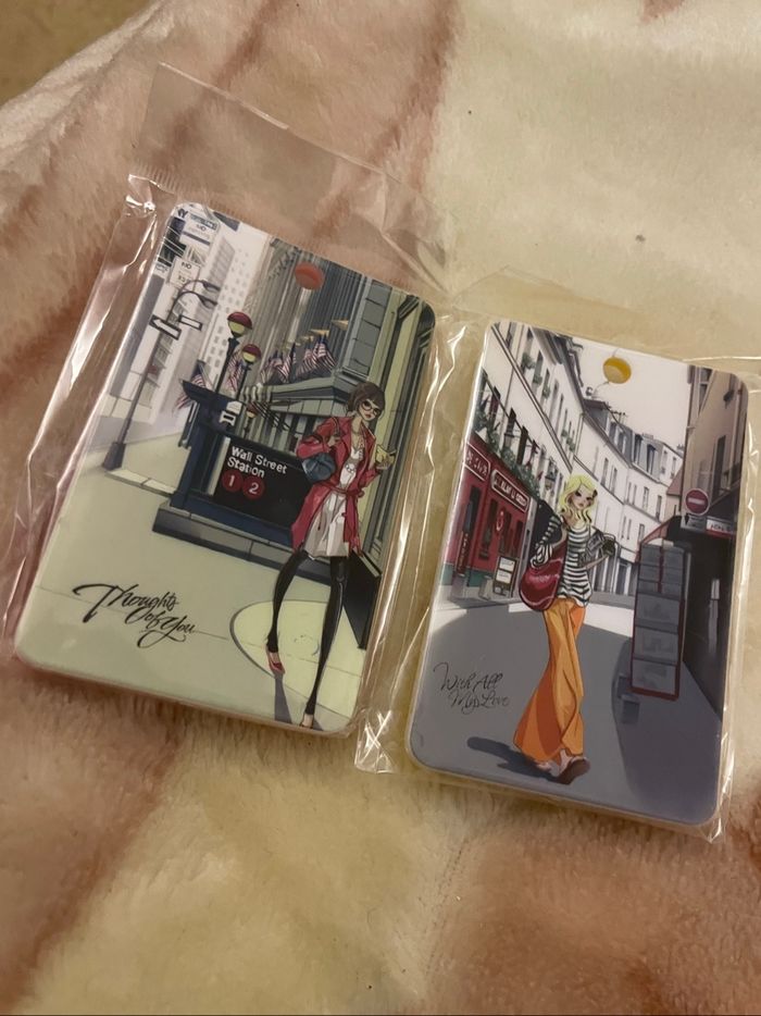 Lot porte clé et carte - photo numéro 2