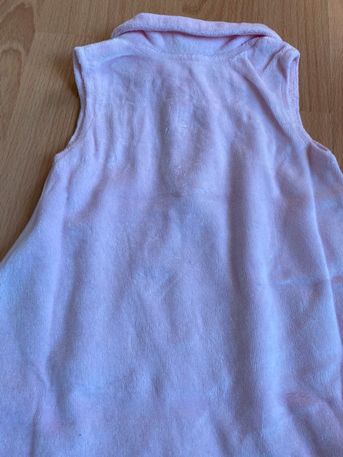 Belle robe en velours rose sans manches T. 3 mois fille TBE - photo numéro 4