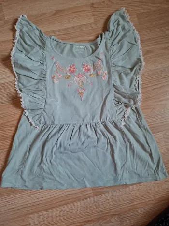 Tee-shirt froufrous
