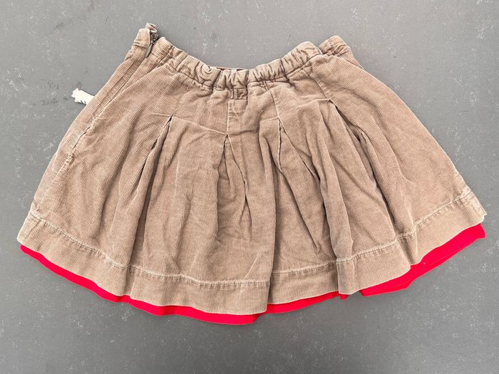 Jupe courte - photo numéro 4