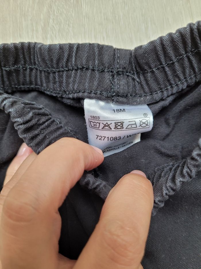 Pantalon noir 18 mois - photo numéro 2