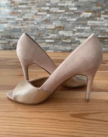 Sandales à talons beige et doré Etam pointe 39