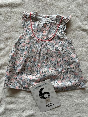 Robe sergent major rose fleurie