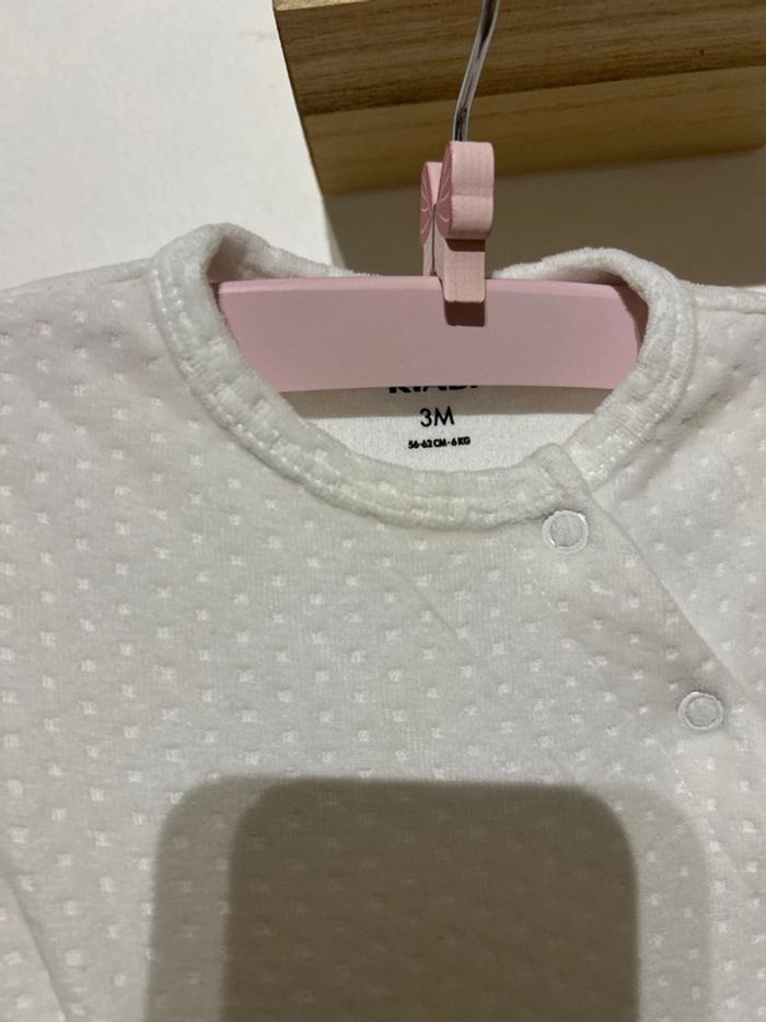 Pyjama velour blanc mixte 3 mois 56-62cm parfait état - photo numéro 3