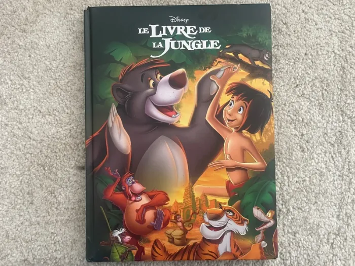 Livre Le livre de la jungle 🌻