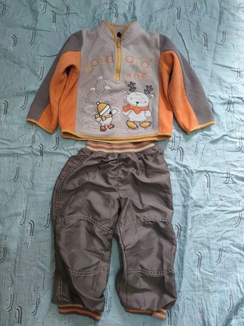 Ensemble pull/sweat et pantalon Woodland winter T.24 mois