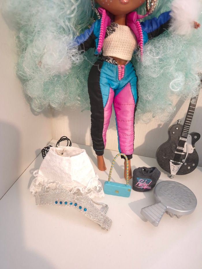 đjolie poupĂ©e LOL Surprise OMG Remix Honeylicious (ComplĂšte + Accessoires) đ - photo numĂ©ro 4