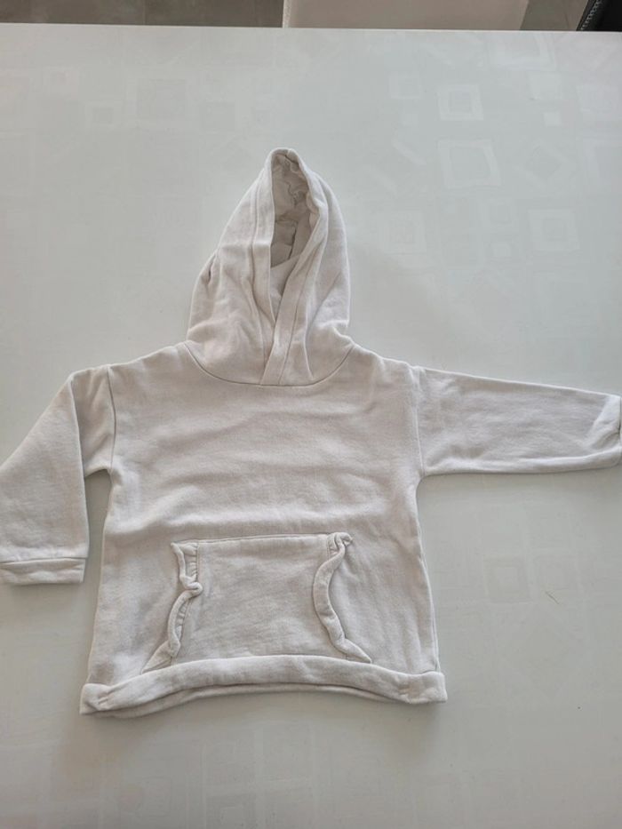 Pull à capuche 2 ans