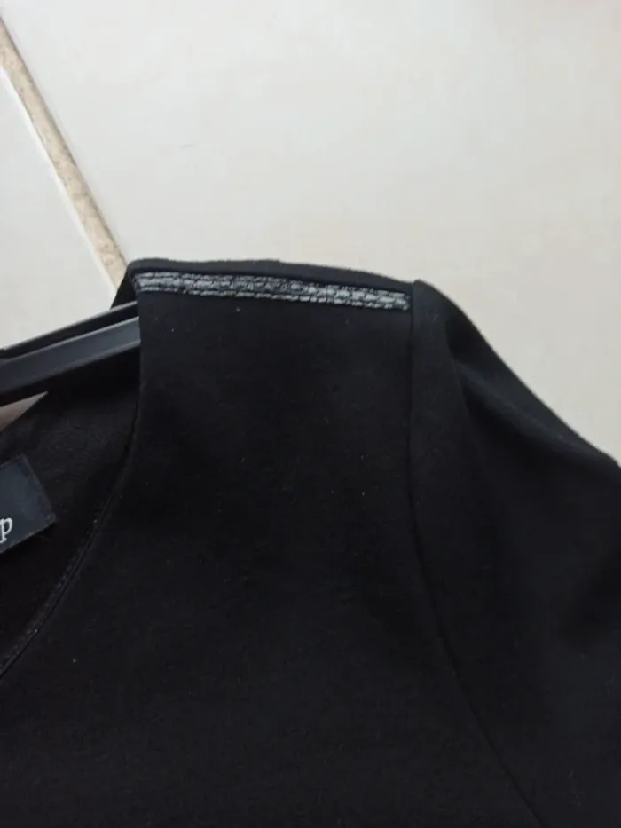 Robe noire One Step taille 36 - photo numéro 4