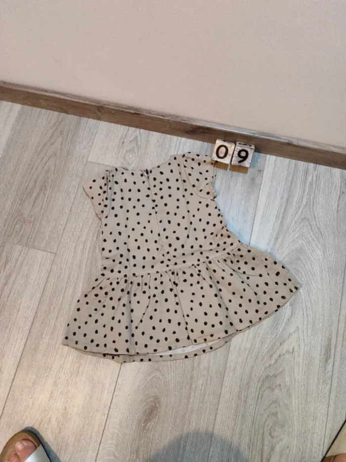 Robe à pois. 9 mois - photo numéro 6