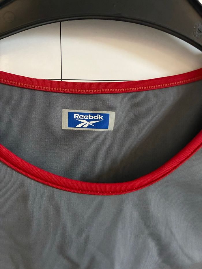 T-shirt de sport Reebok taille L - photo numéro 2