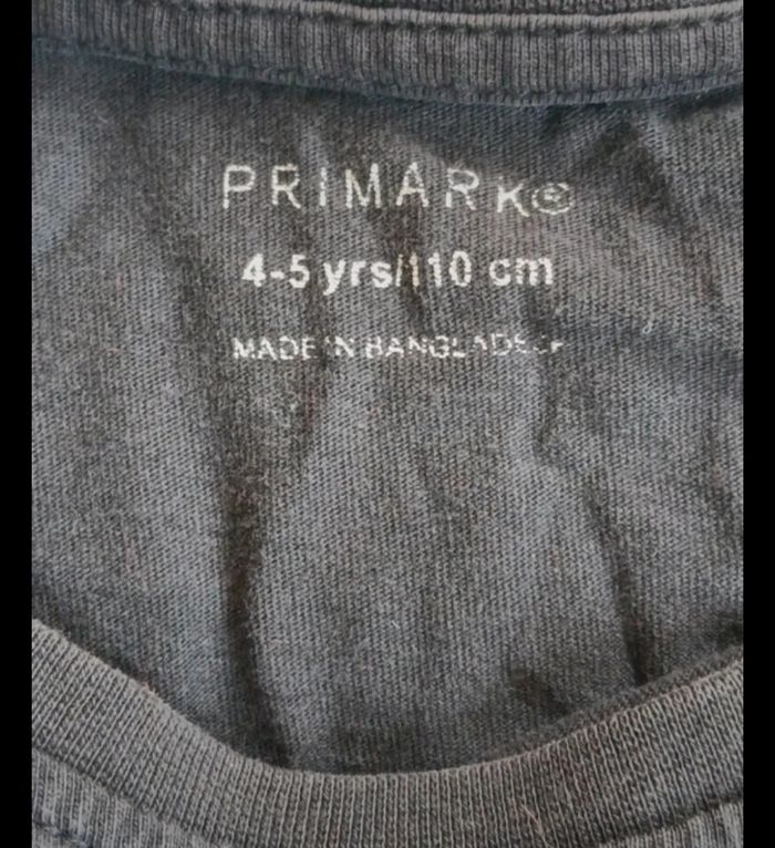 T-shirt primark 4-5ans - photo numéro 3