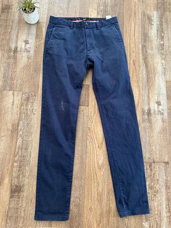 - Chino Brice (A) - Taille 38 - Bon état, tache