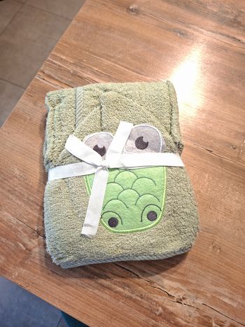 Peignoir bain enfant crocodile neuf