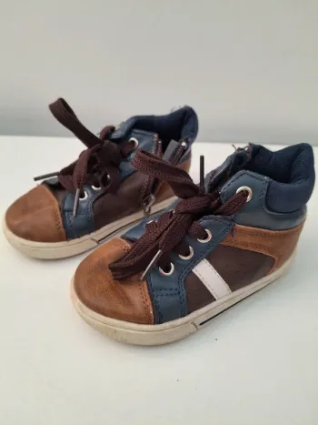 Chaussures montantes garçon P22
