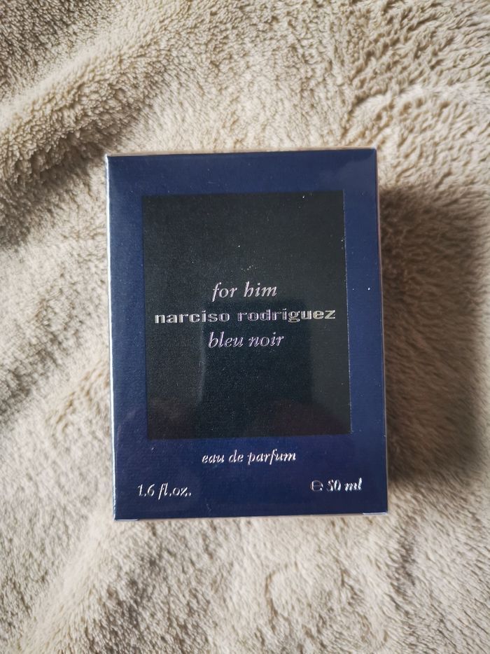narciso rodriguez eau de parfum bleu noir for him 50ml - photo numéro 2