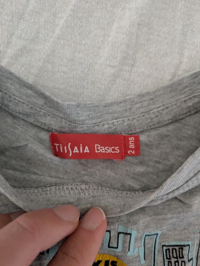 T-shirt gris Taxi Tissaia Basics - 2 ans (Usagé / Idéal activités 🎨) - photo numéro 3