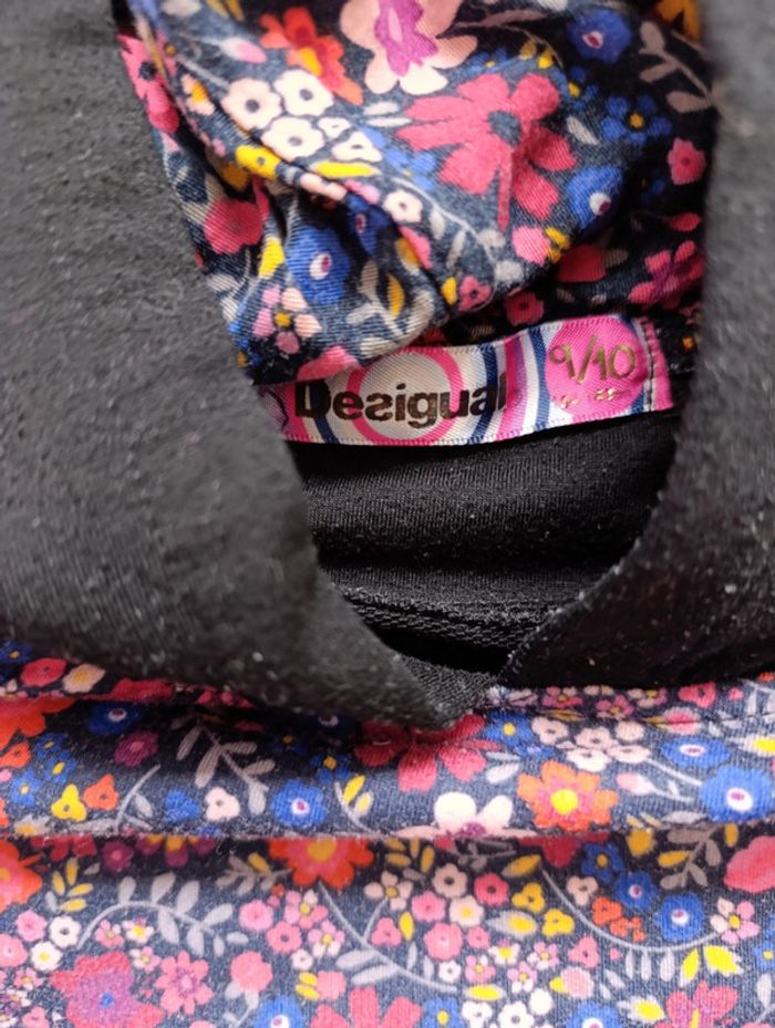 Pull sweat Desigual taille 9/10ans - photo numéro 3