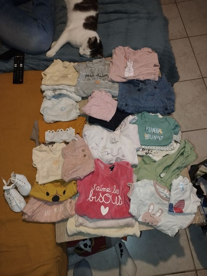 Vêtements fille 1 mois
