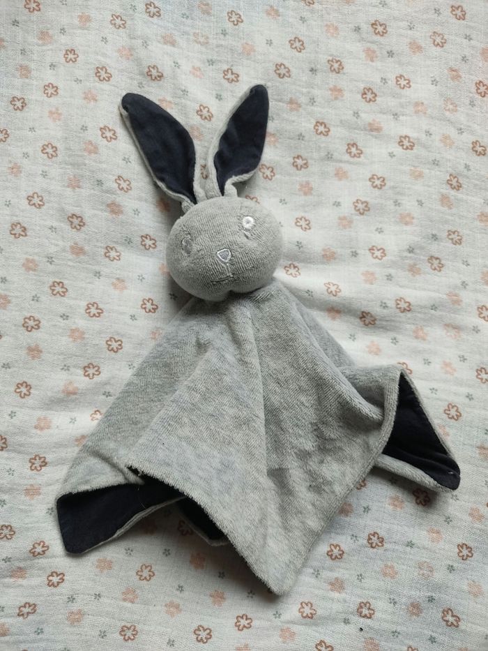 Doudou mouchoir lapin Bambino - Très bon état