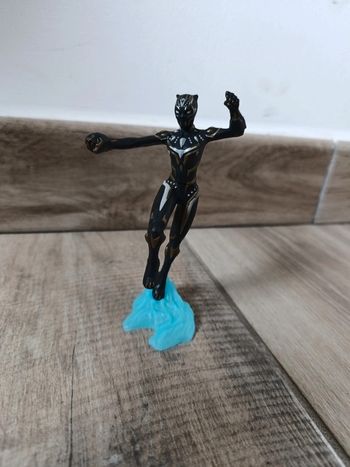 Figurine Kinder Black Panthère Wakanda