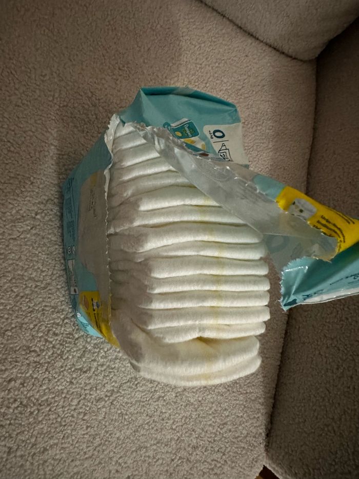 Couches Pampers T0 - photo numéro 2