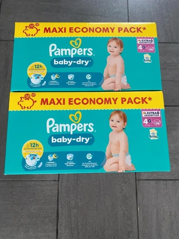 Lot de 196 couches Pampers baby dry Taille 4+ T4+ lot 2 cartons