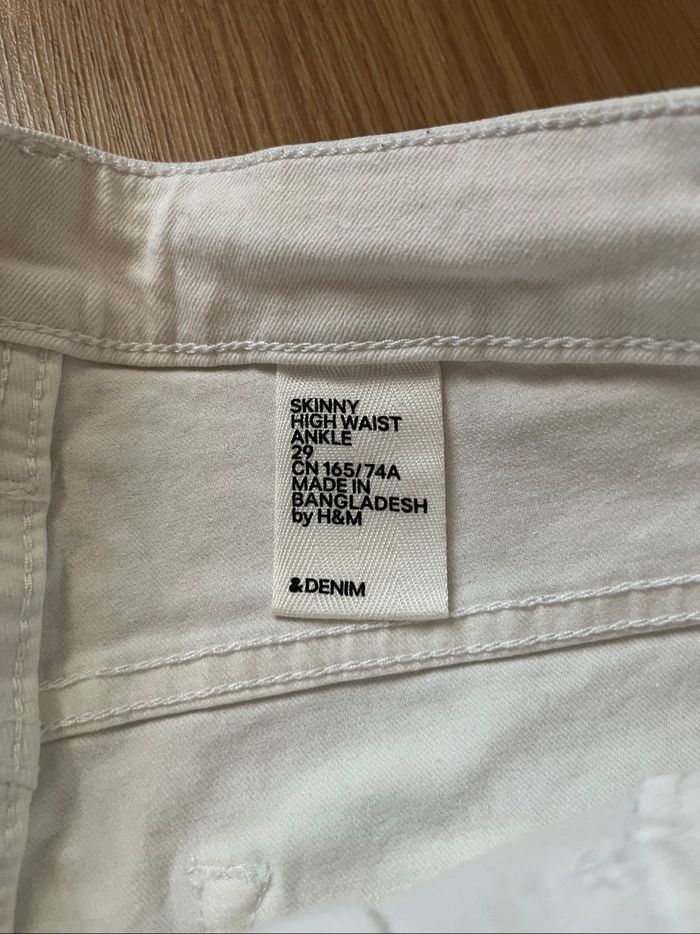 Jean skinny taille haute H&M T29 BE 🤍 - photo numéro 2