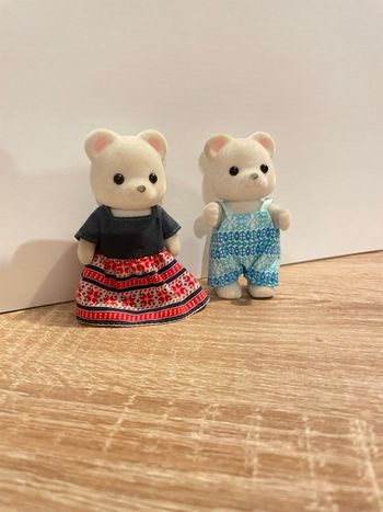 Sylvanian families ours